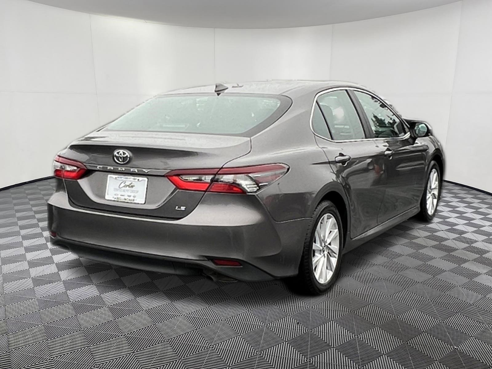 Used 2024 Toyota Camry LE FWD image 6