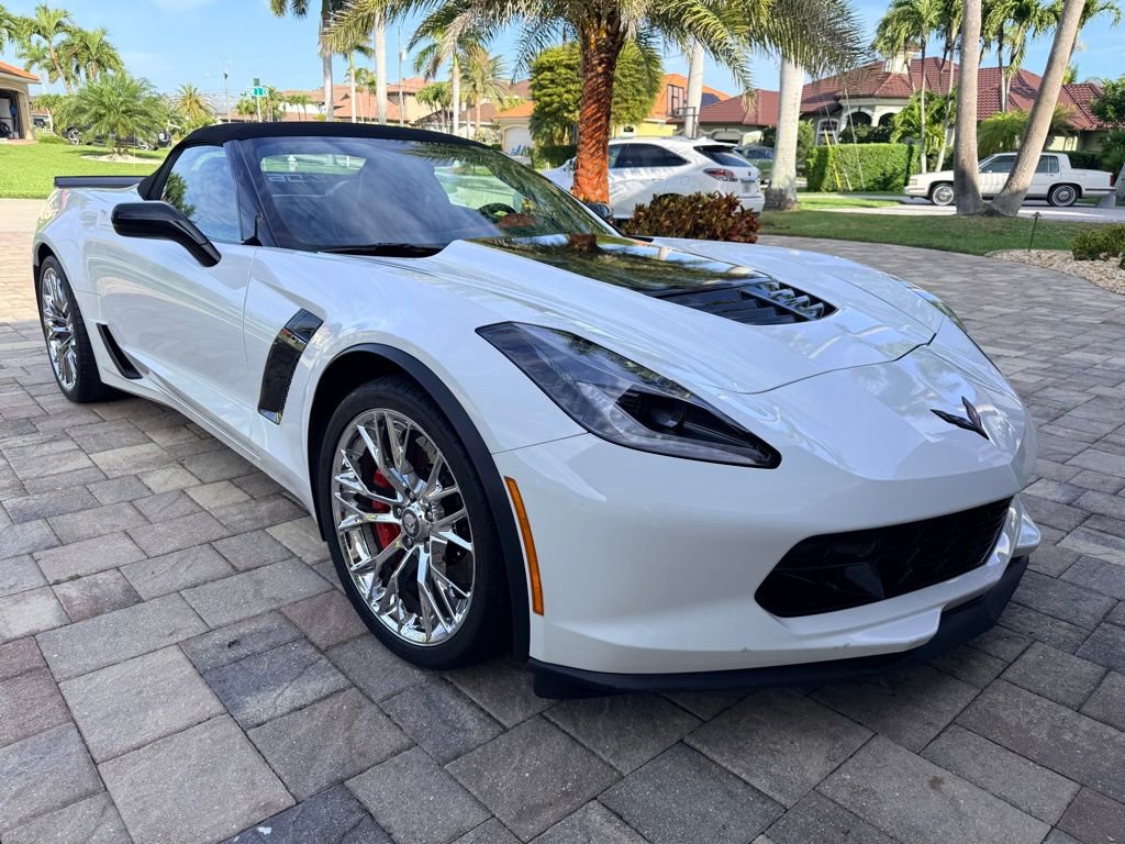 Used 2016 Chevrolet Corvette Z06 w/ 3LZ Preferred Equipment Group image 6