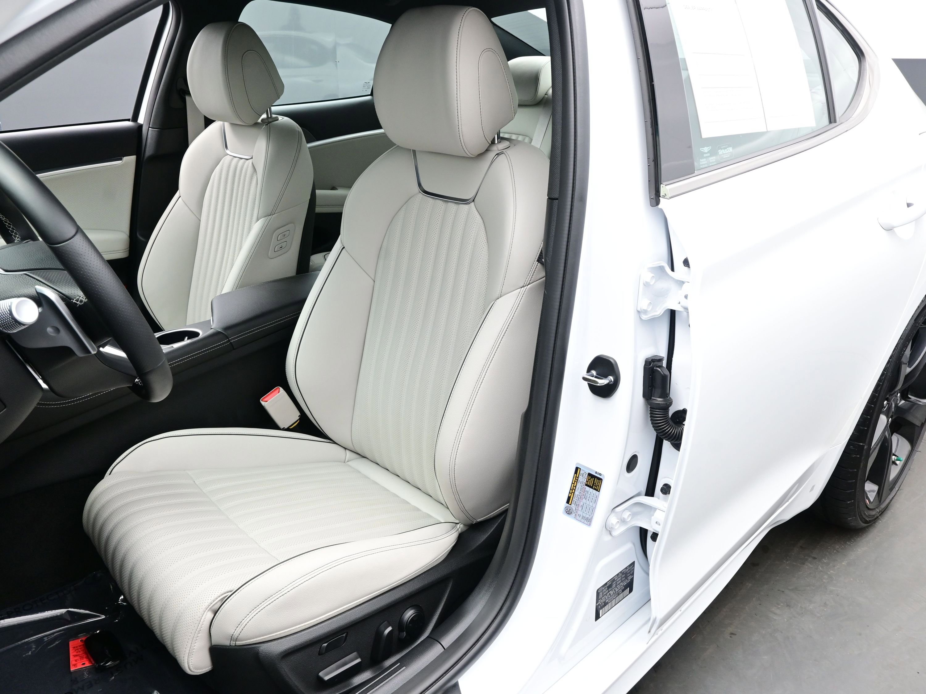 Certified 2026 Genesis G70 3.3T Sport Prestige image 12