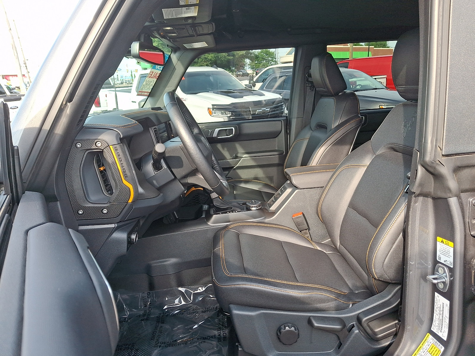 Used 2024 Ford Bronco Badlands AWD/4WD image 13