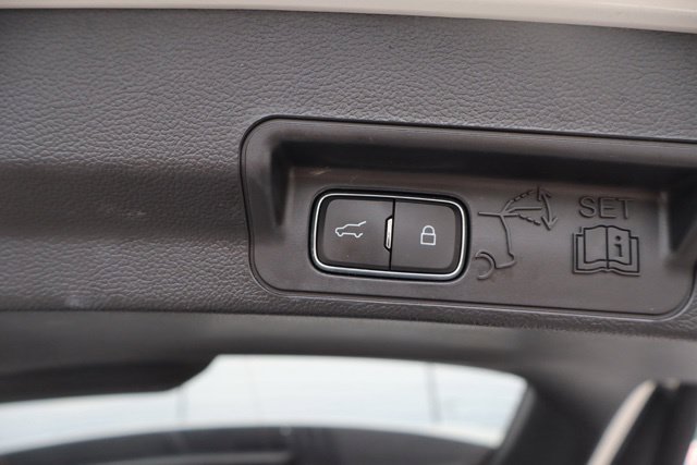Used 2023 Ford Explorer XLT w/ Equipment Group 202A AWD/4WD image 34