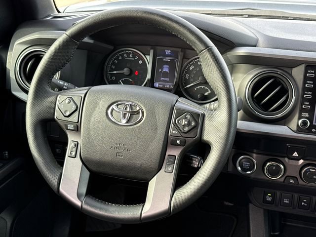 Used 2022 Toyota Tacoma TRD Sport w/ Technology Package image 13