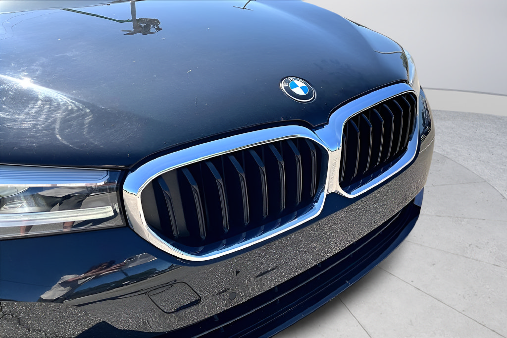 Used 2023 BMW 540i w/ Convenience Package RWD image 34