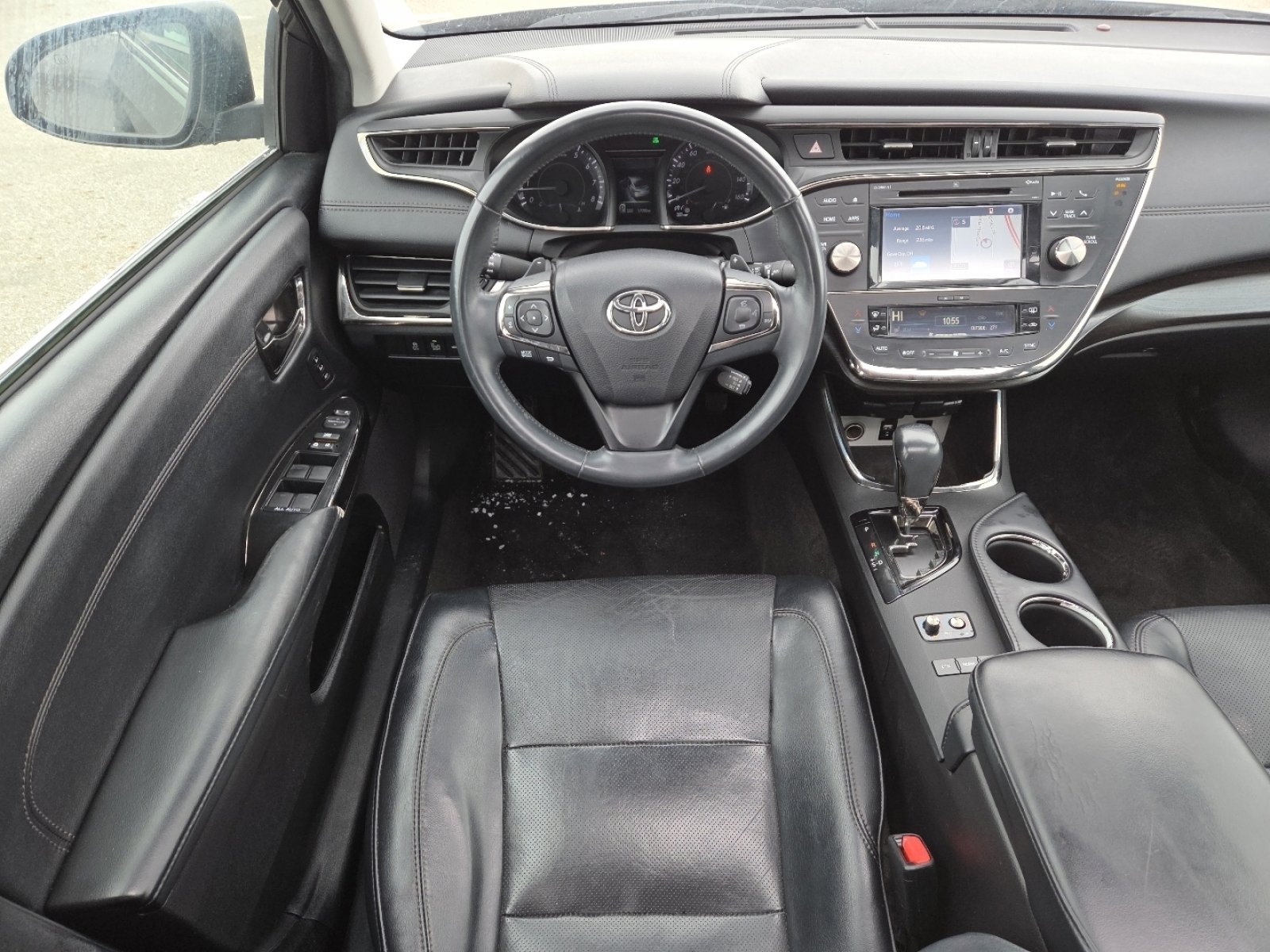 Used 2016 Toyota Avalon Limited image 27