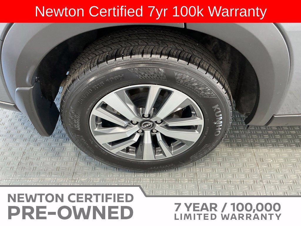 Used 2025 Nissan Pathfinder SL AWD/4WD image 50