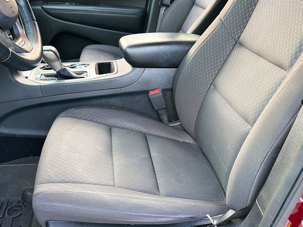 Used 2019 Jeep Grand Cherokee Laredo w/ Security & Convenience Group image 23