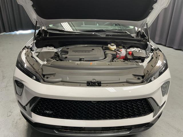 New 2025 Buick Envision Sport Touring image 16