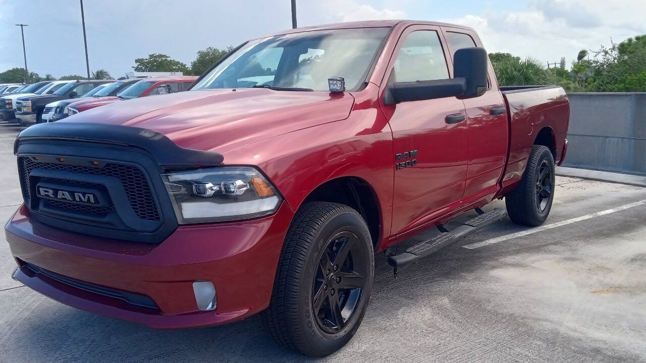 Used 2018 RAM 1500 Express w/ Express Value Package AWD/4WD image 3