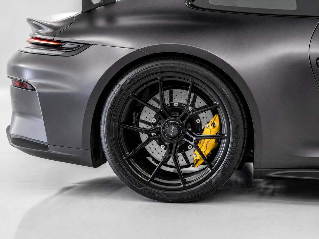 Used 2026 Porsche 911 GT3 w/ Weissach Package RWD image 11