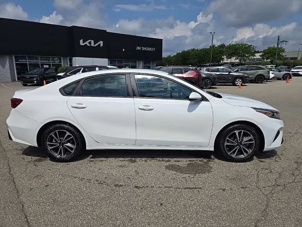 Certified 2024 Kia Forte LXS FWD image 2