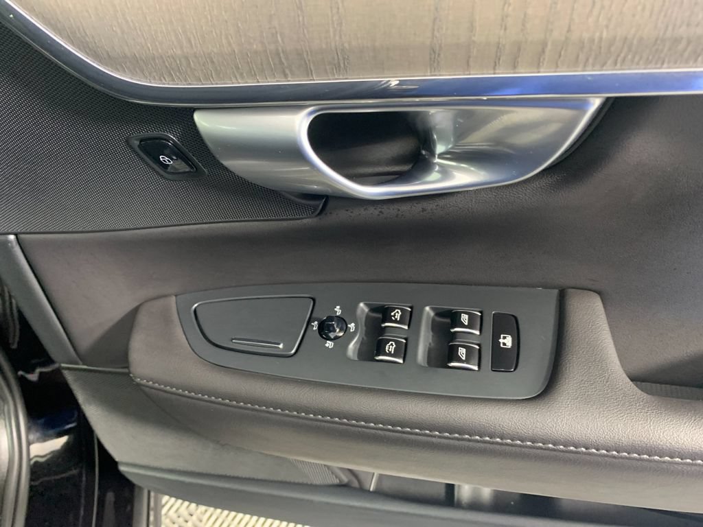 Used 2024 Volvo S90 B6 Plus AWD/4WD image 36