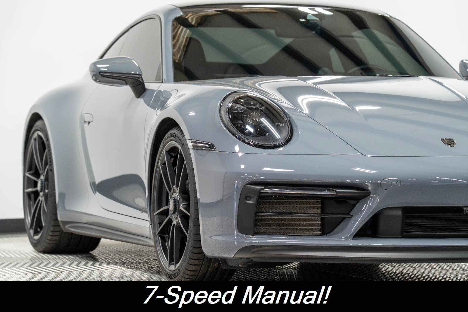 Used 2023 Porsche 911 Carrera GTS RWD image 2