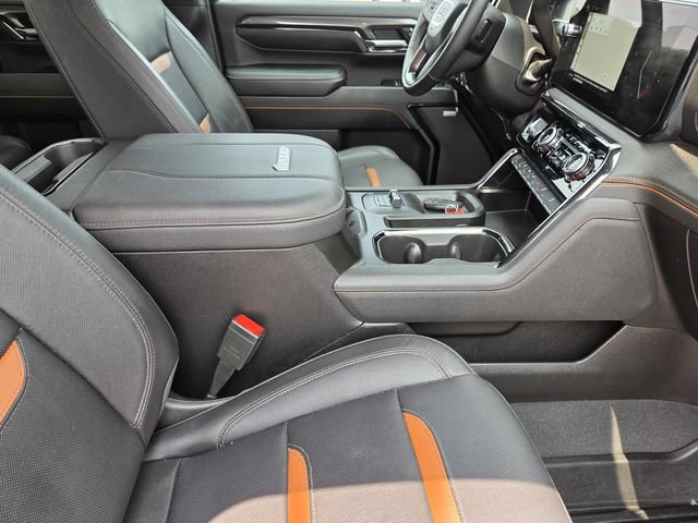 Used 2024 GMC Sierra 2500 AT4 w/ AT4 Preferred Package AWD/4WD image 32