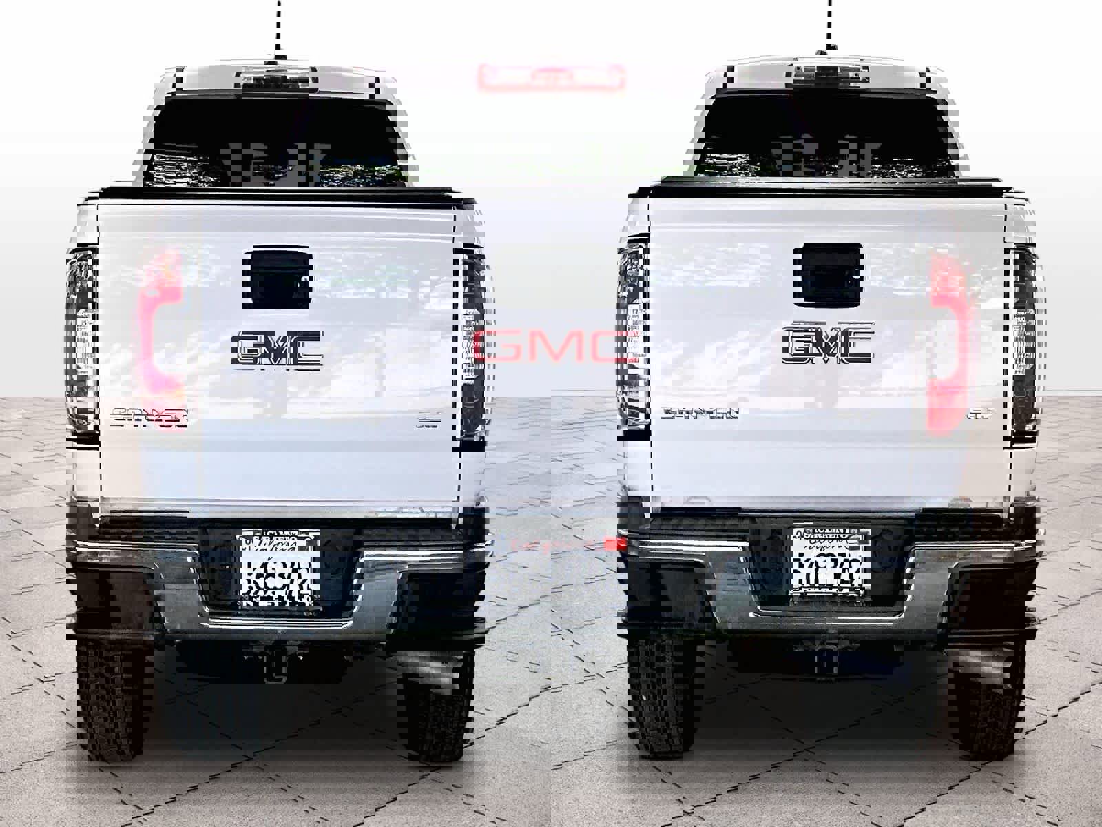 Used 2016 GMC Canyon SLT w/ Driver Alert Package image 6