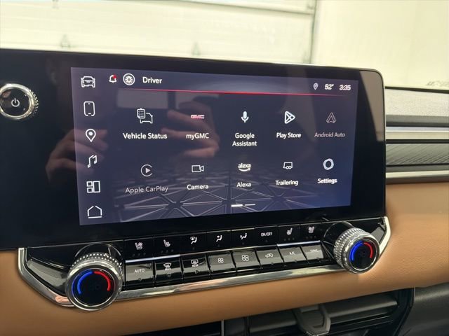 Used 2025 GMC Canyon AT4 w/ Technology Plus Package image 24