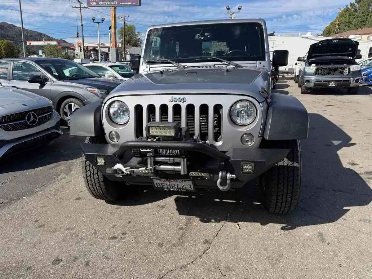 Used 2015 Jeep Wrangler Unlimited Sport w/ Quick Order Package 24S AWD/4WD image 3