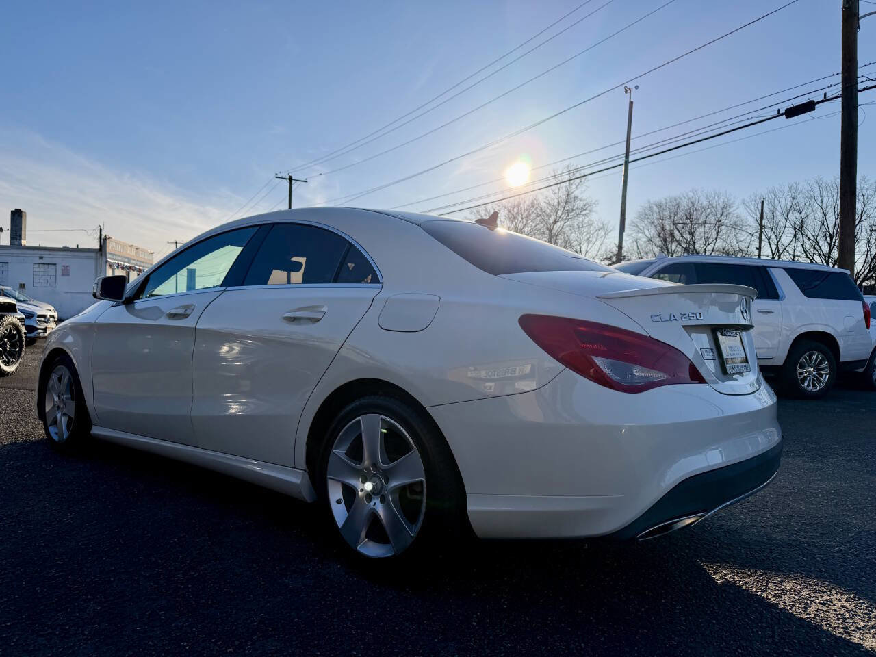 Used 2017 Mercedes-Benz CLA 250 4MATIC image 5