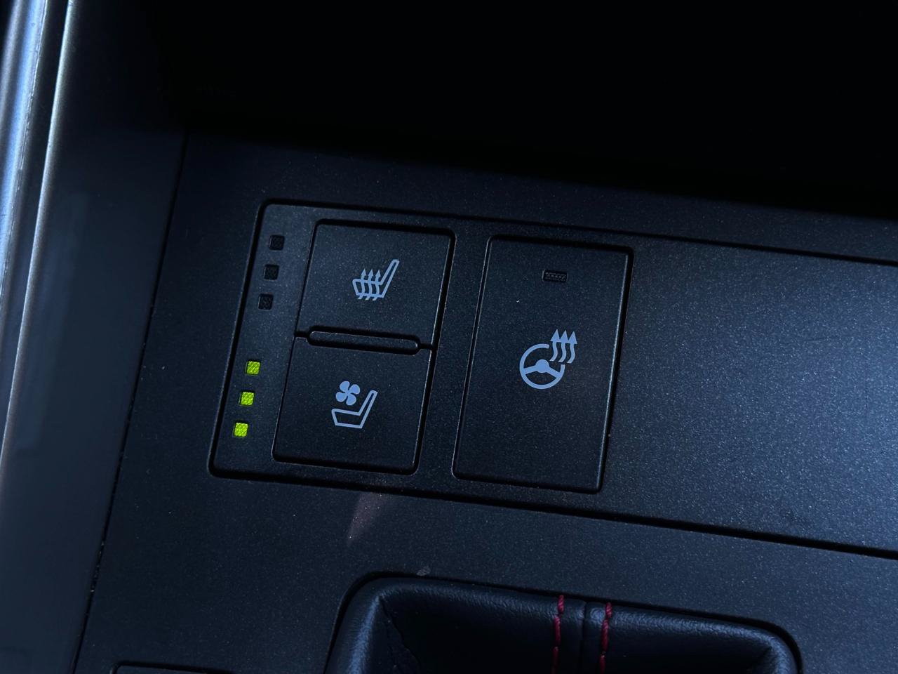 Used 2020 Lexus IS 350 F Sport w/ F Sport Package AWD/4WD image 6