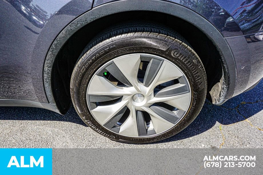 Used 2021 Tesla Model Y Long Range AWD/4WD image 17