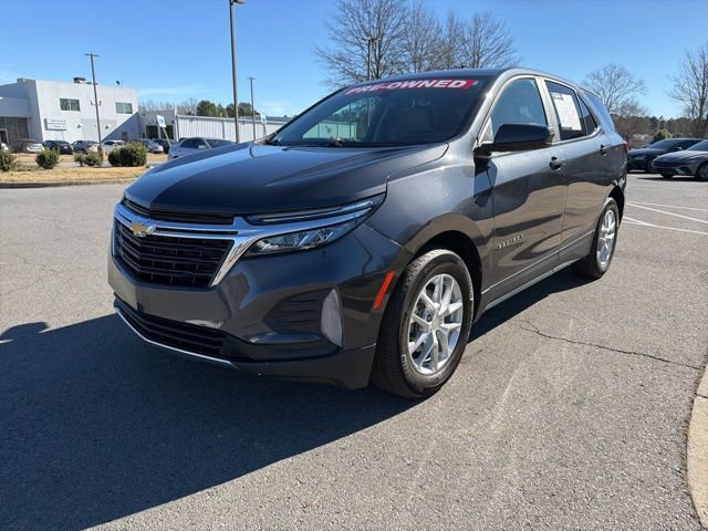 Used 2023 Chevrolet Equinox LT image 3