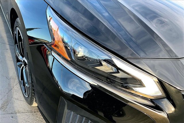 Certified 2024 Nissan Altima 2.5 SR image 29