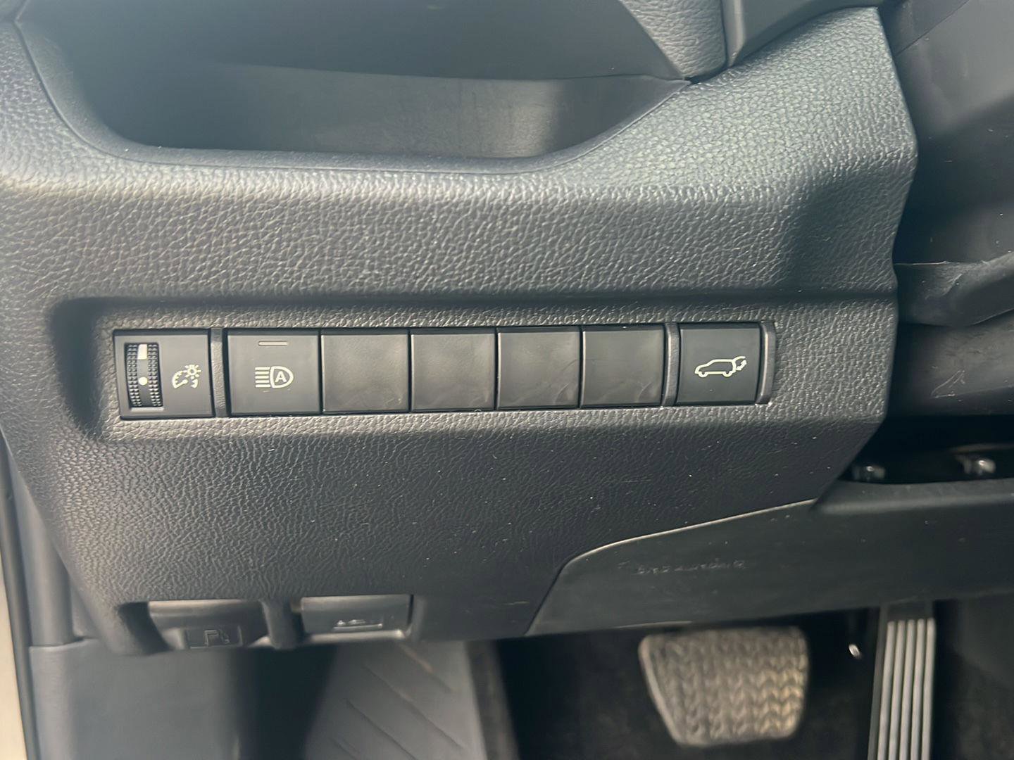 Certified 2025 Toyota RAV4 XLE Premium image 19