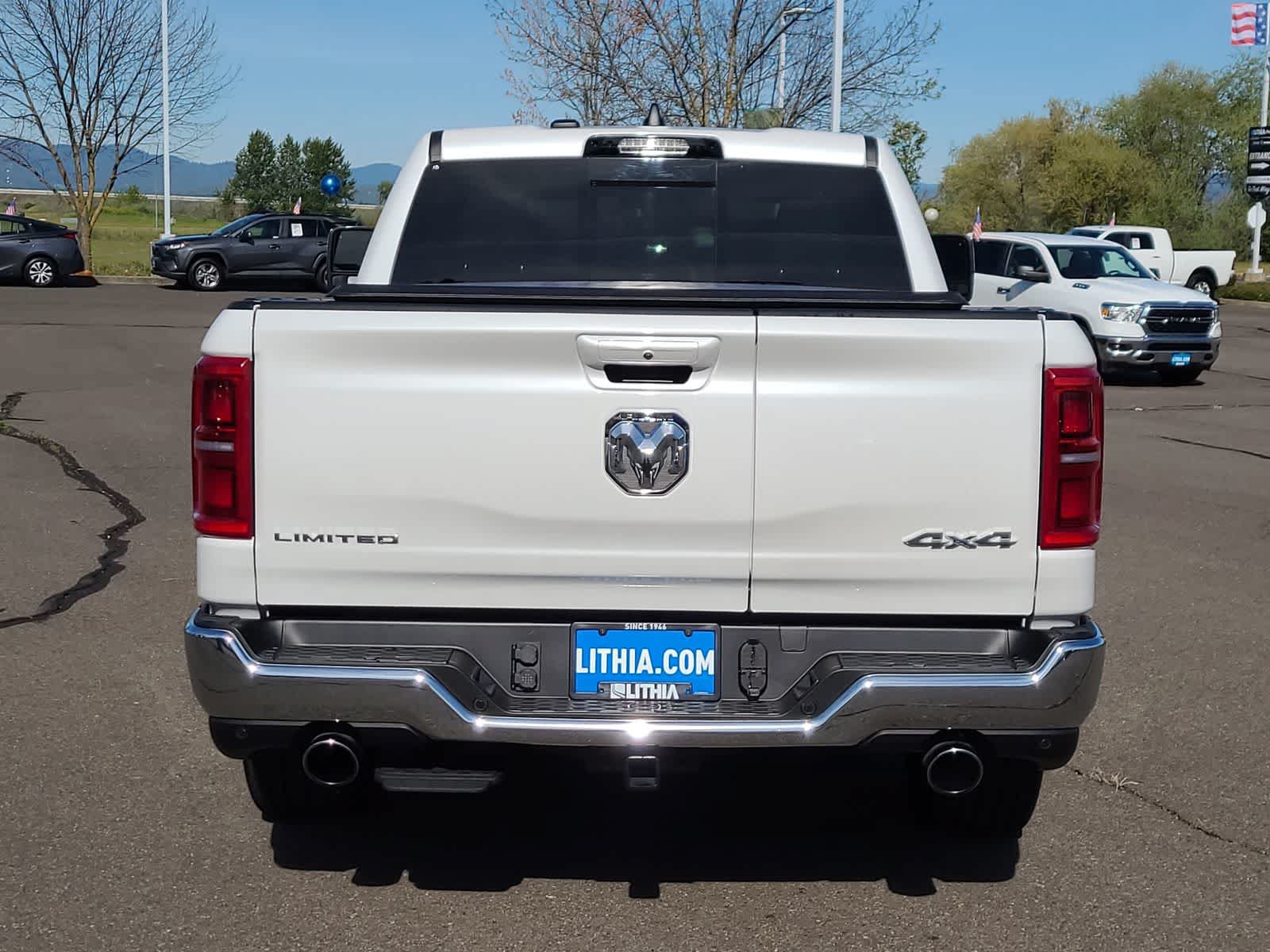 Used 2025 RAM 1500 Limited AWD/4WD image 13