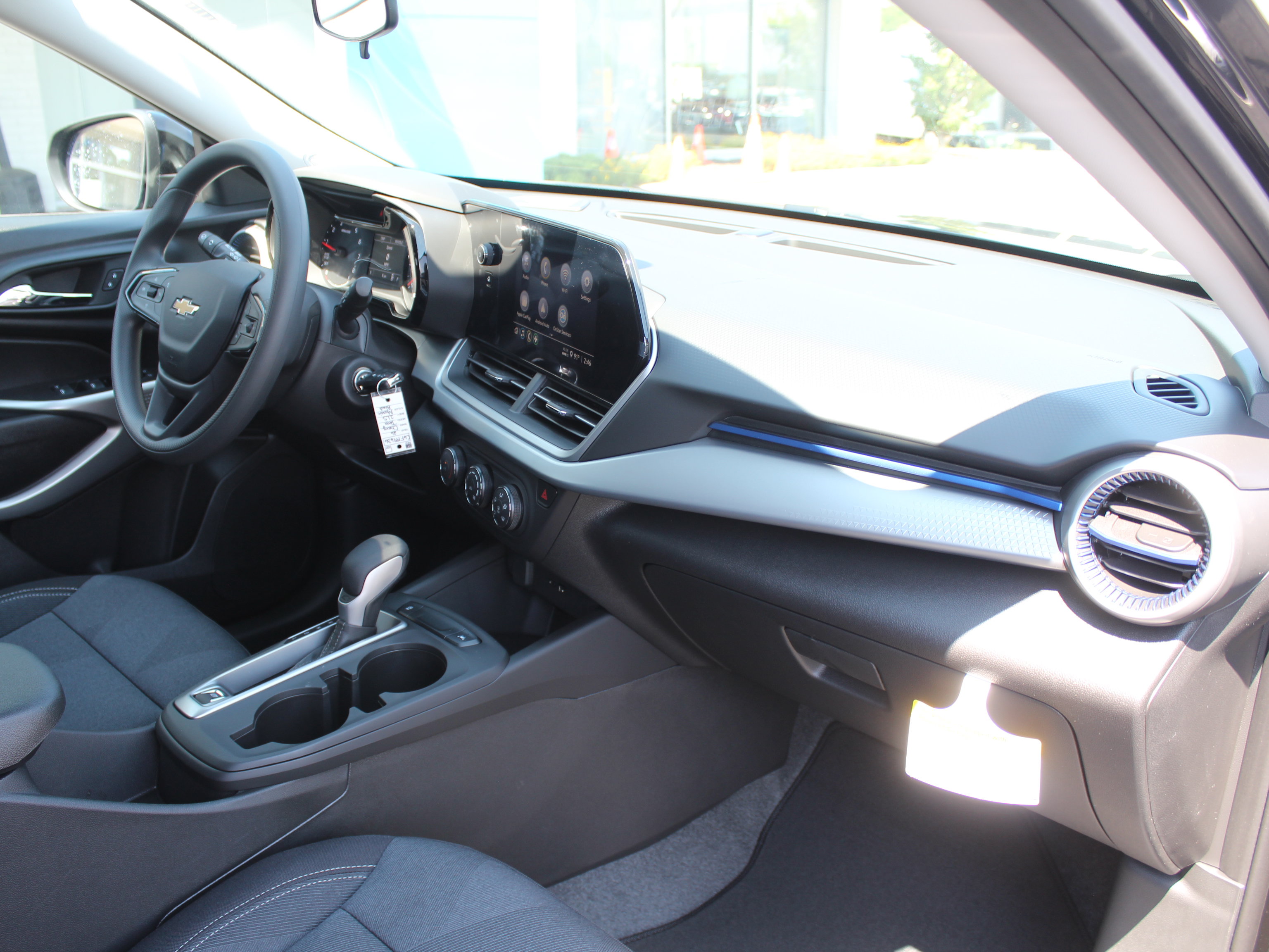 New 2026 Chevrolet Trax LS w/ LS Convenience Package FWD image 11