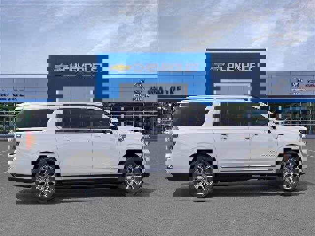 New 2026 GMC Yukon XL Denali w/ Sun & Power Step Package image 5