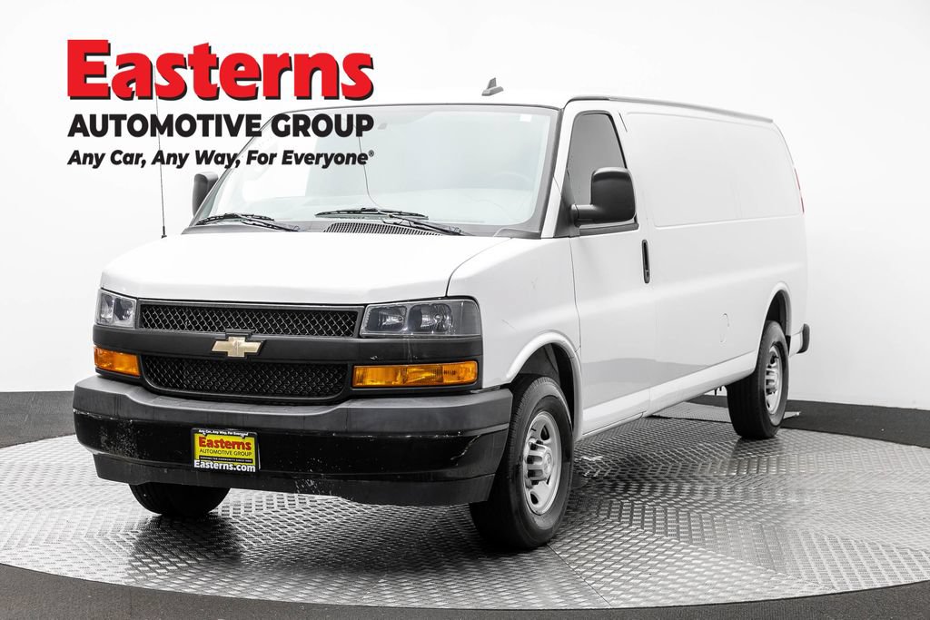 Used 2019 Chevrolet Express 2500 Extended RWD image 1