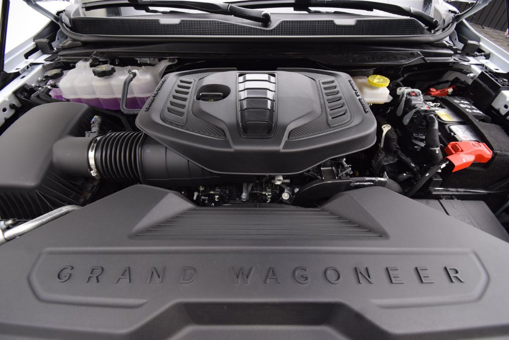 New 2026 Jeep Grand Wagoneer Limited AWD/4WD image 12