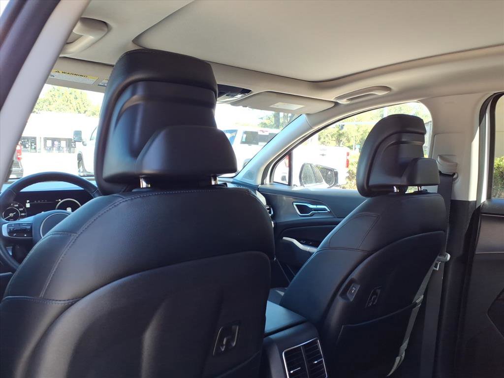 Used 2024 Kia Sportage SX image 17
