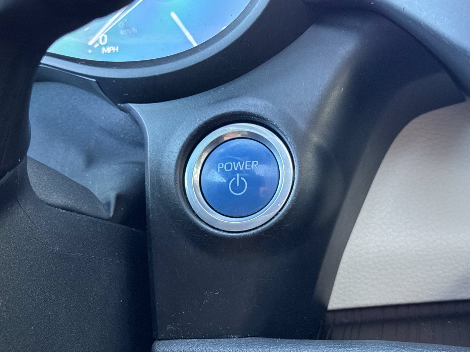 Used 2022 Toyota Sienna XLE FWD image 27