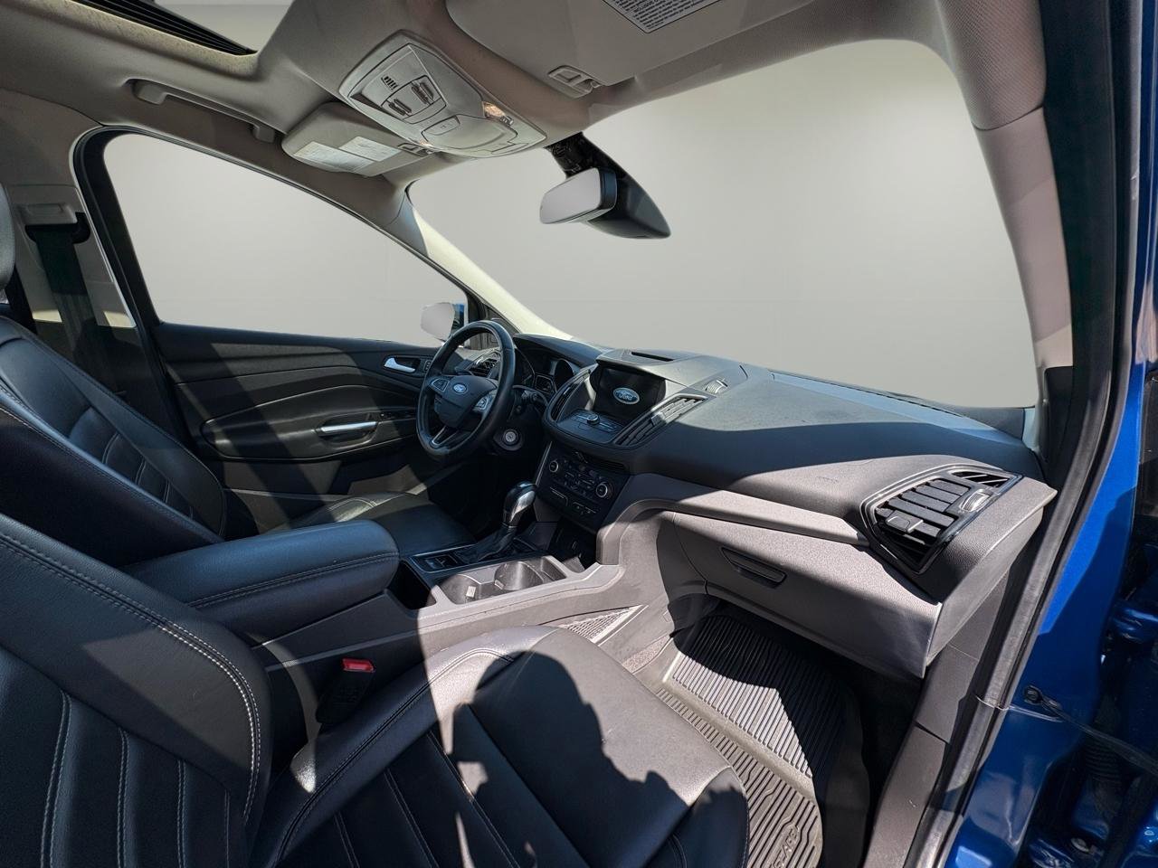 Used 2018 Ford Escape SEL w/ Ford Safe & Smart Package image 43