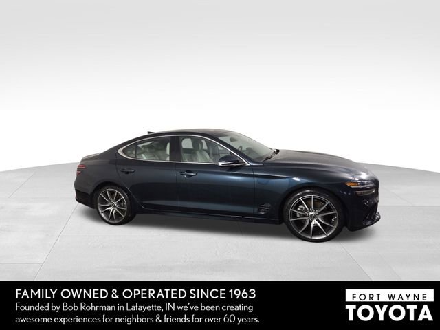 Used 2023 Genesis G70 2.0T image 5