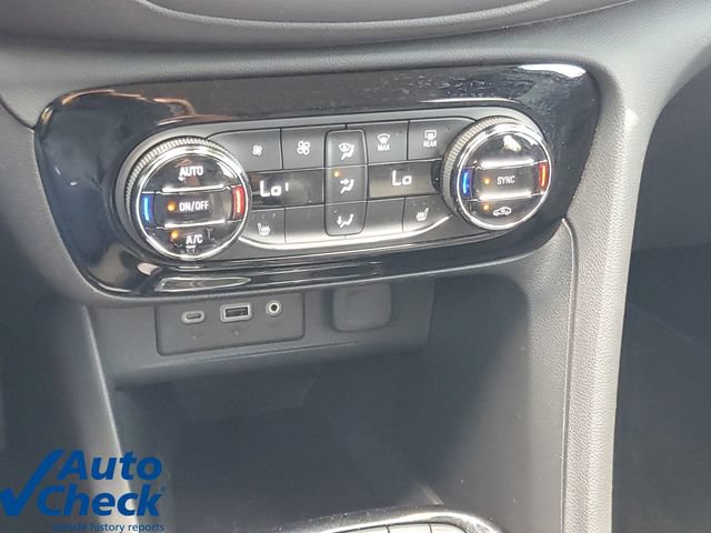 Used 2023 Buick Encore GX Select w/ Sport Touring Package FWD image 27