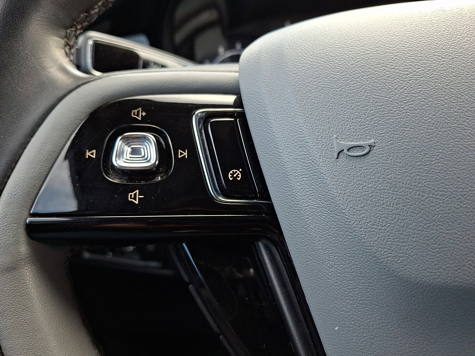 Certified 2022 Lincoln Corsair AWD w/ Premium Package image 22