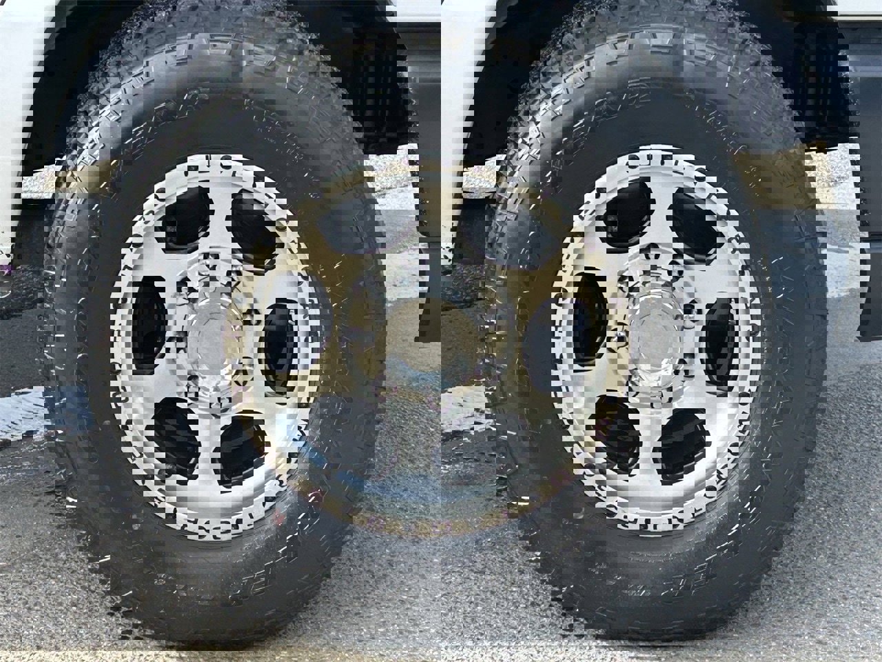 Used 2014 Ford E-250 and Econoline 250 image 7