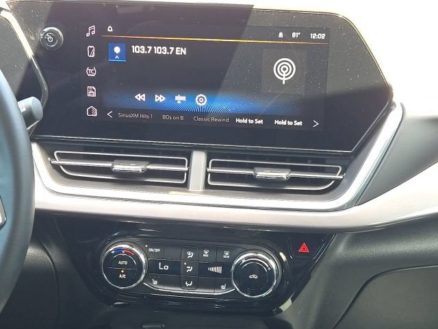 Used 2024 Chevrolet Trax ACTIV FWD image 3