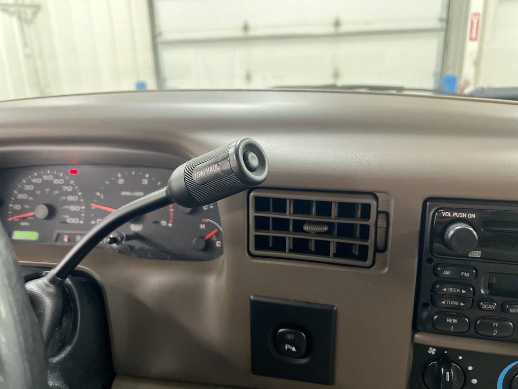 Used 2003 Ford F250 XL RWD image 16