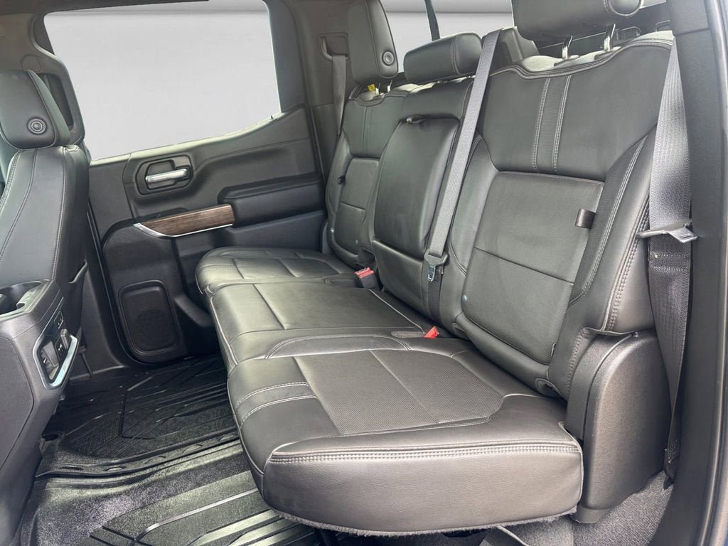 Used 2020 Chevrolet Silverado 1500 High Country w/ Technology Package AWD/4WD image 14