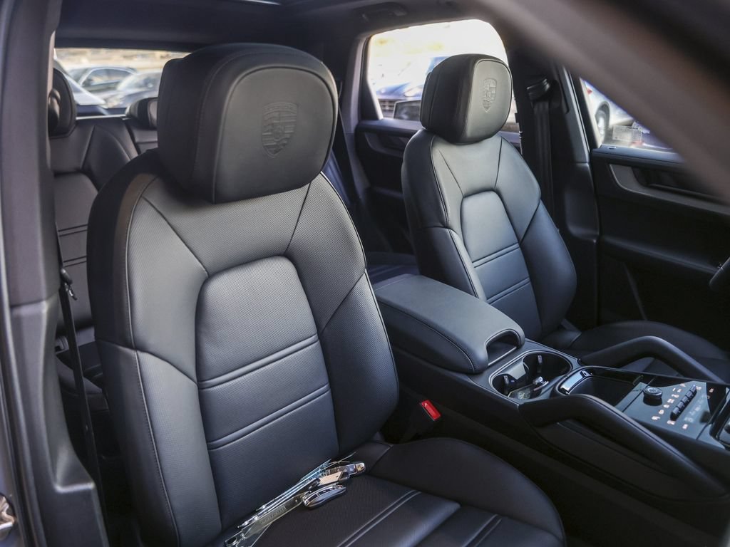 New 2026 Porsche Cayenne S AWD/4WD image 35
