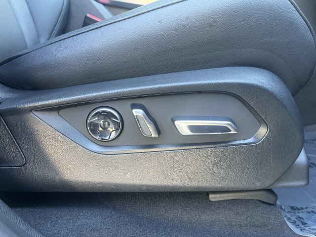 Used 2025 Acura MDX SH-AWD image 28