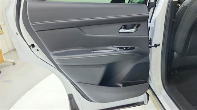 Certified 2025 Nissan Murano SL AWD/4WD image 24