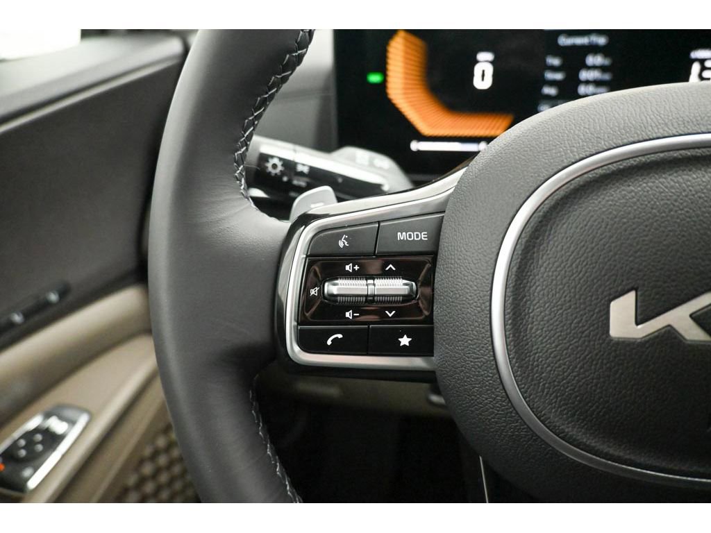 New 2026 Kia Carnival EX image 22