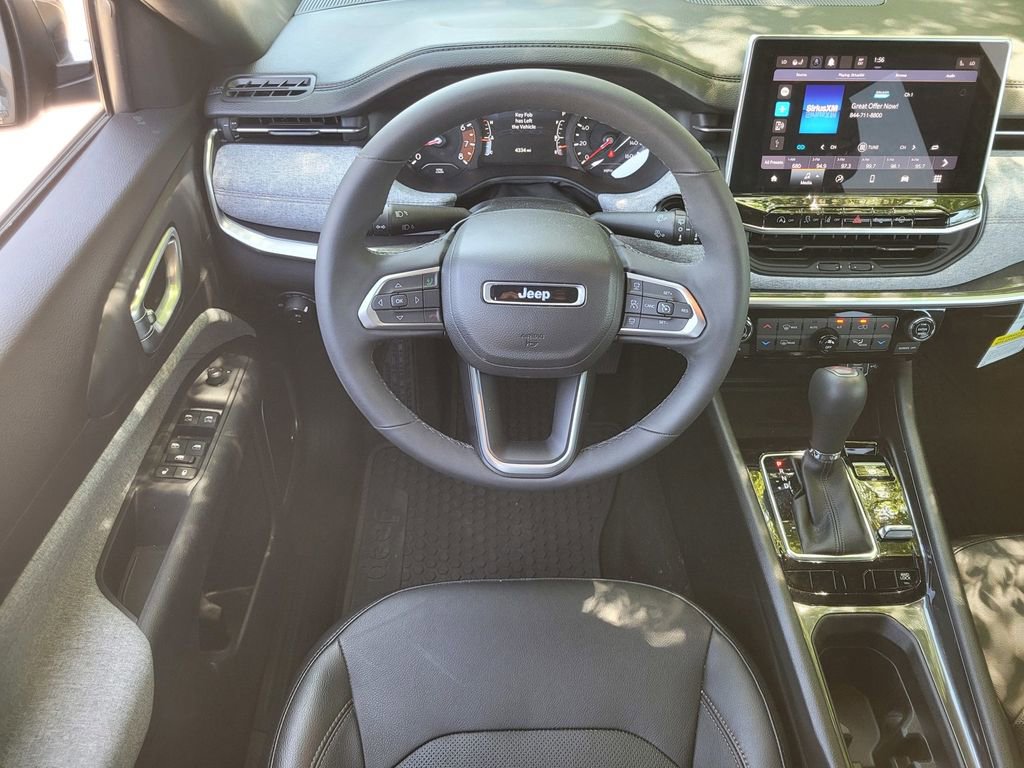 Used 2023 Jeep Compass Latitude w/ Sun and Sound Group AWD/4WD image 16