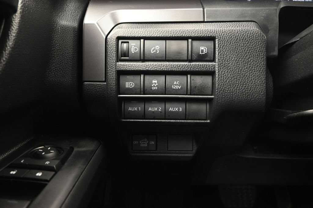 Used 2025 Toyota Tacoma TRD Off-Road w/ TRD Off Road Upgrade Package AWD/4WD image 24
