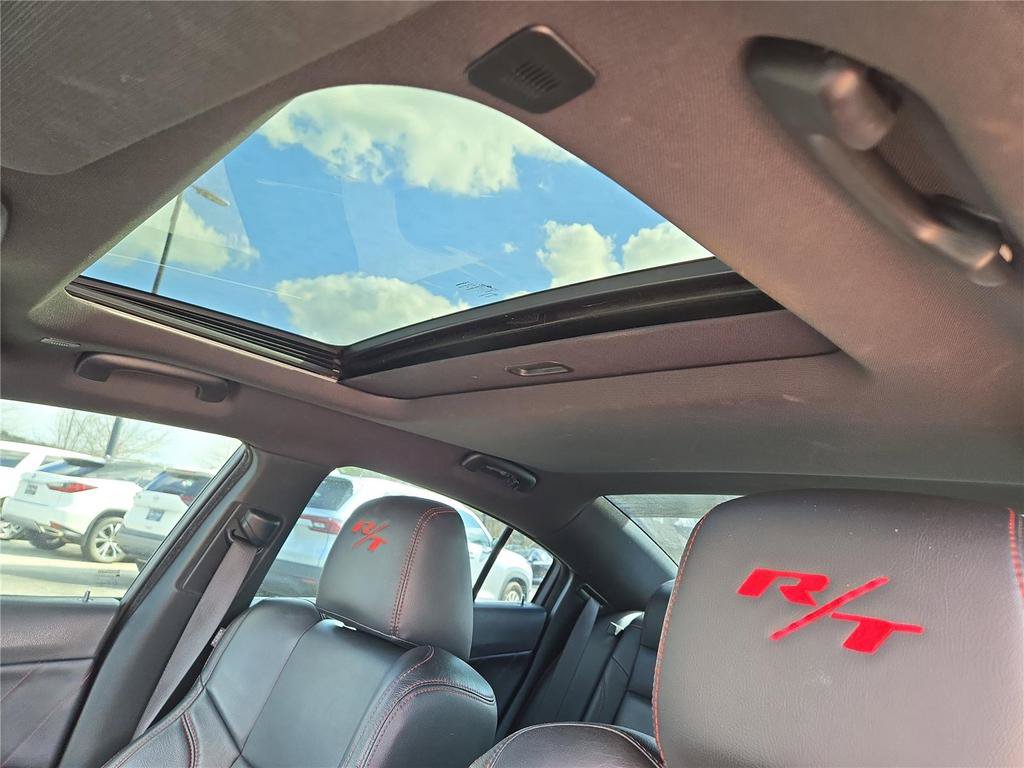 Used 2022 Dodge Charger R/T w/ Blacktop Package RWD image 18