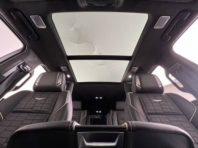 Used 2025 Cadillac Escalade ESV Sport Platinum AWD/4WD image 22