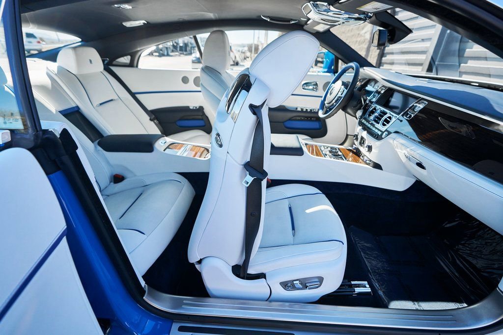 Used 2020 Rolls-Royce Wraith image 41